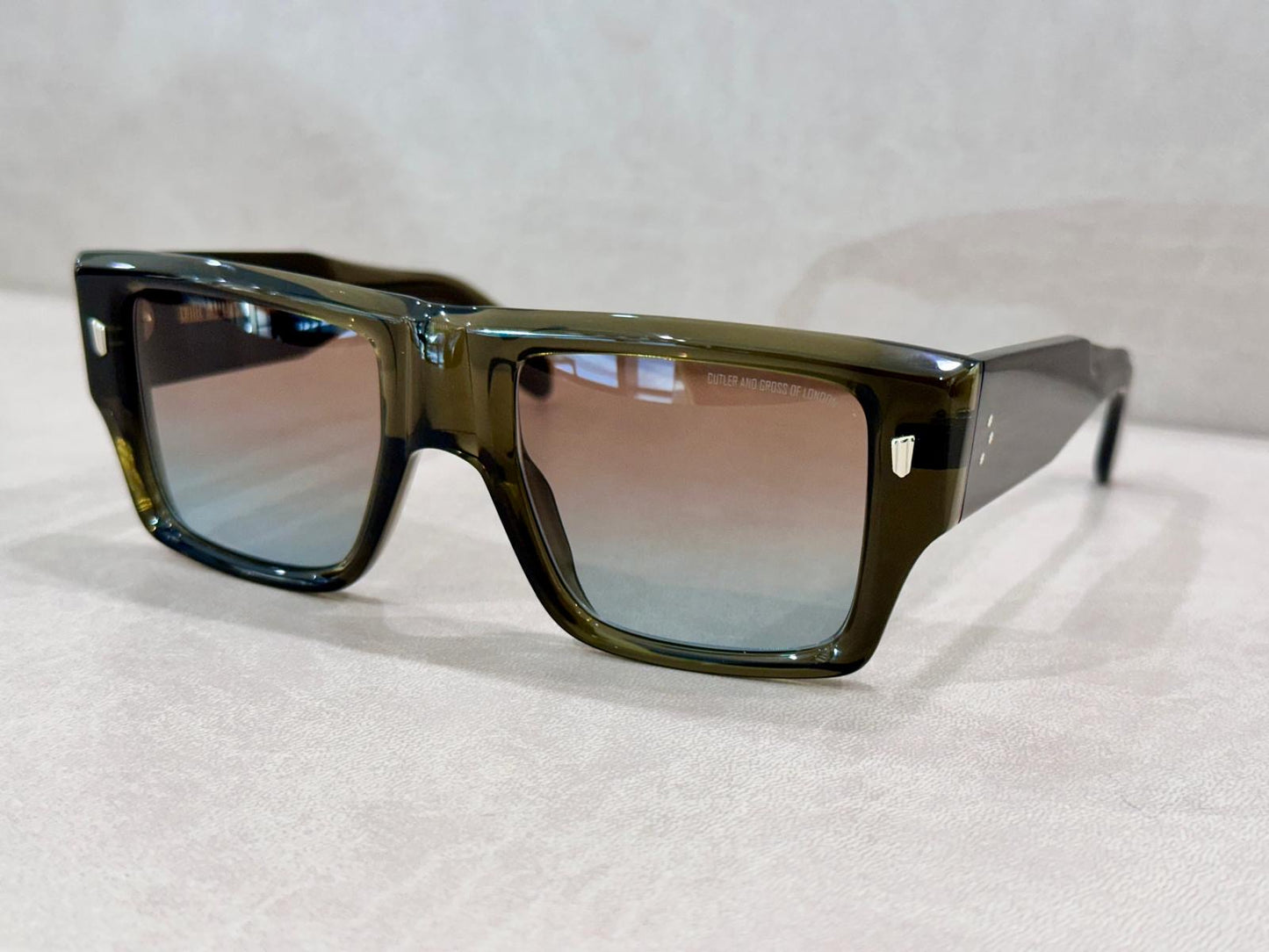 Cutler And Gross 1414 - 54/21 - 03