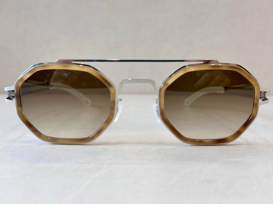 Mykita Decades Sun ARTURO - 50/26 - 370 Shiny Silver
Galapagos