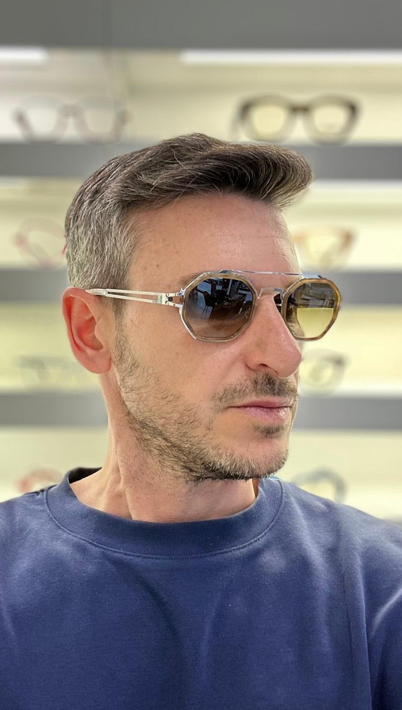 Mykita Decades Sun ARTURO - 50/26 - 370 Shiny Silver
Galapagos