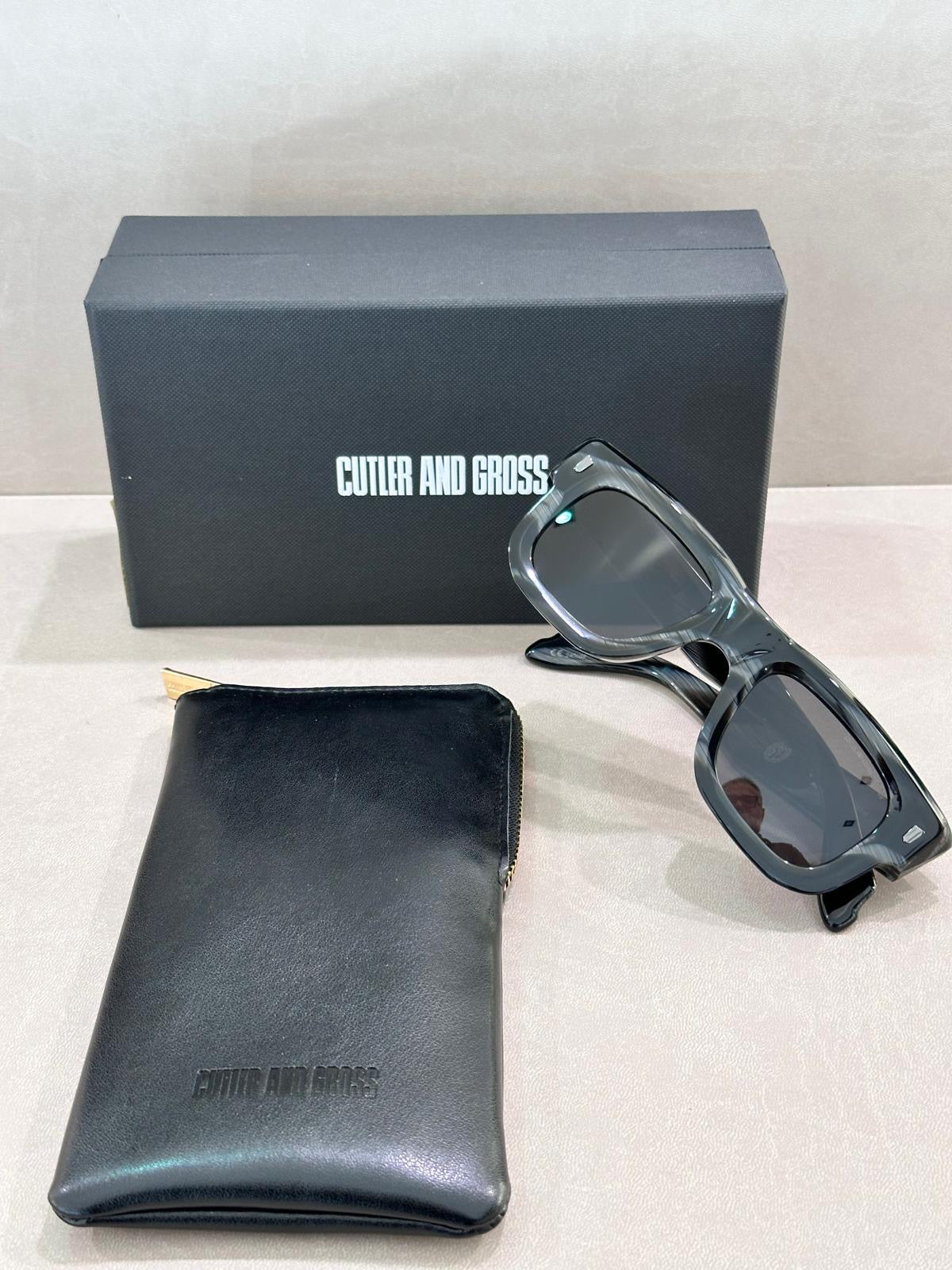 Cutler And Gross 1402 - 50/23 - T1 Obsius