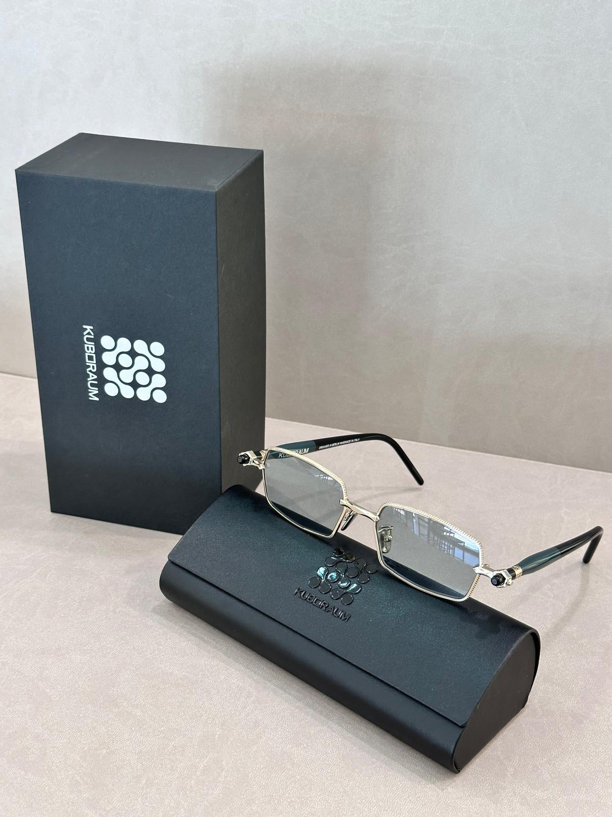 Kuboraum Berlin Maske P73 - 52/18 - LGM