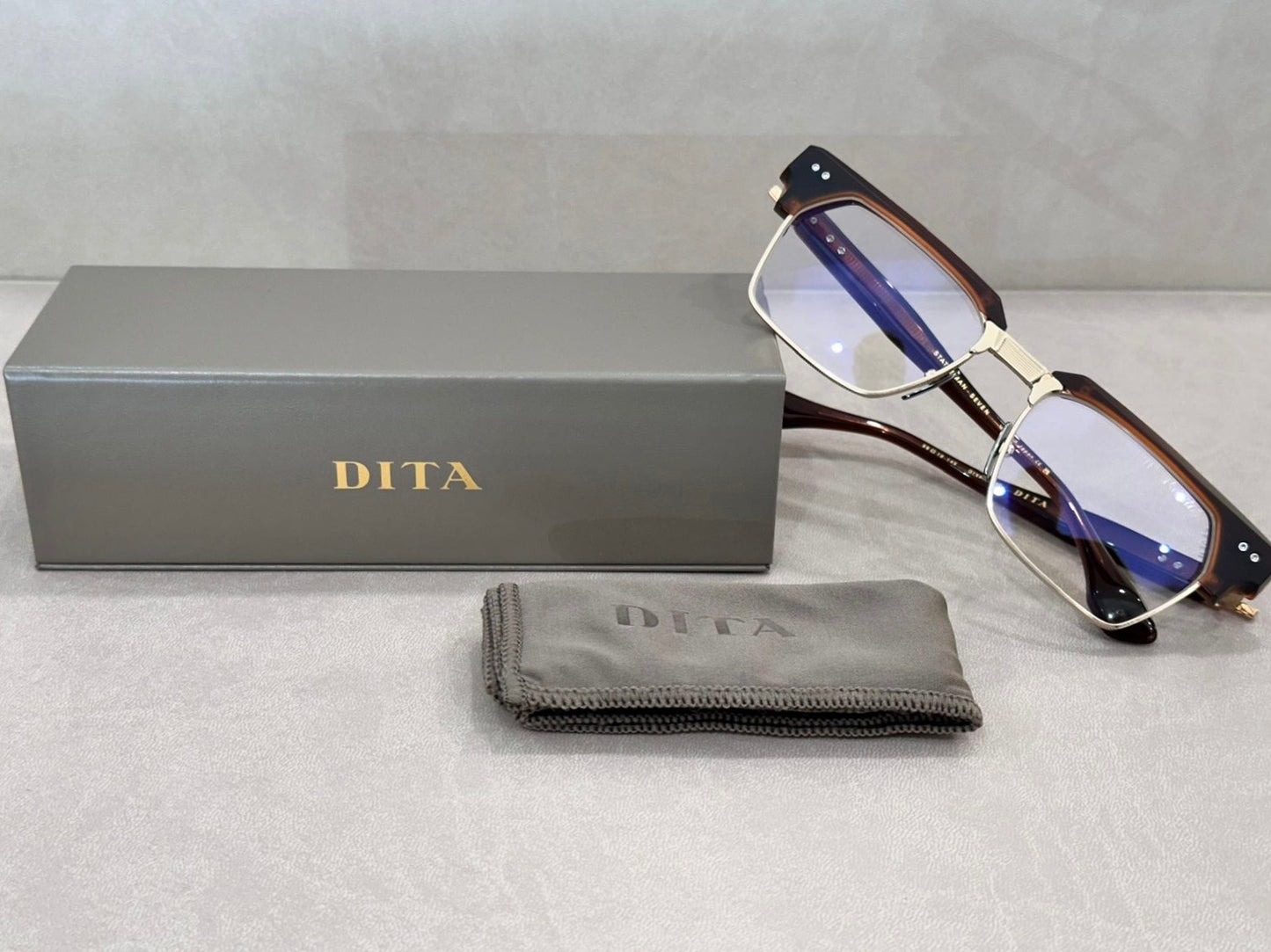 DITA STATESMAN Seven DTX443-A - 55/19 - 02 Matte Root Beer/Antique White Gold