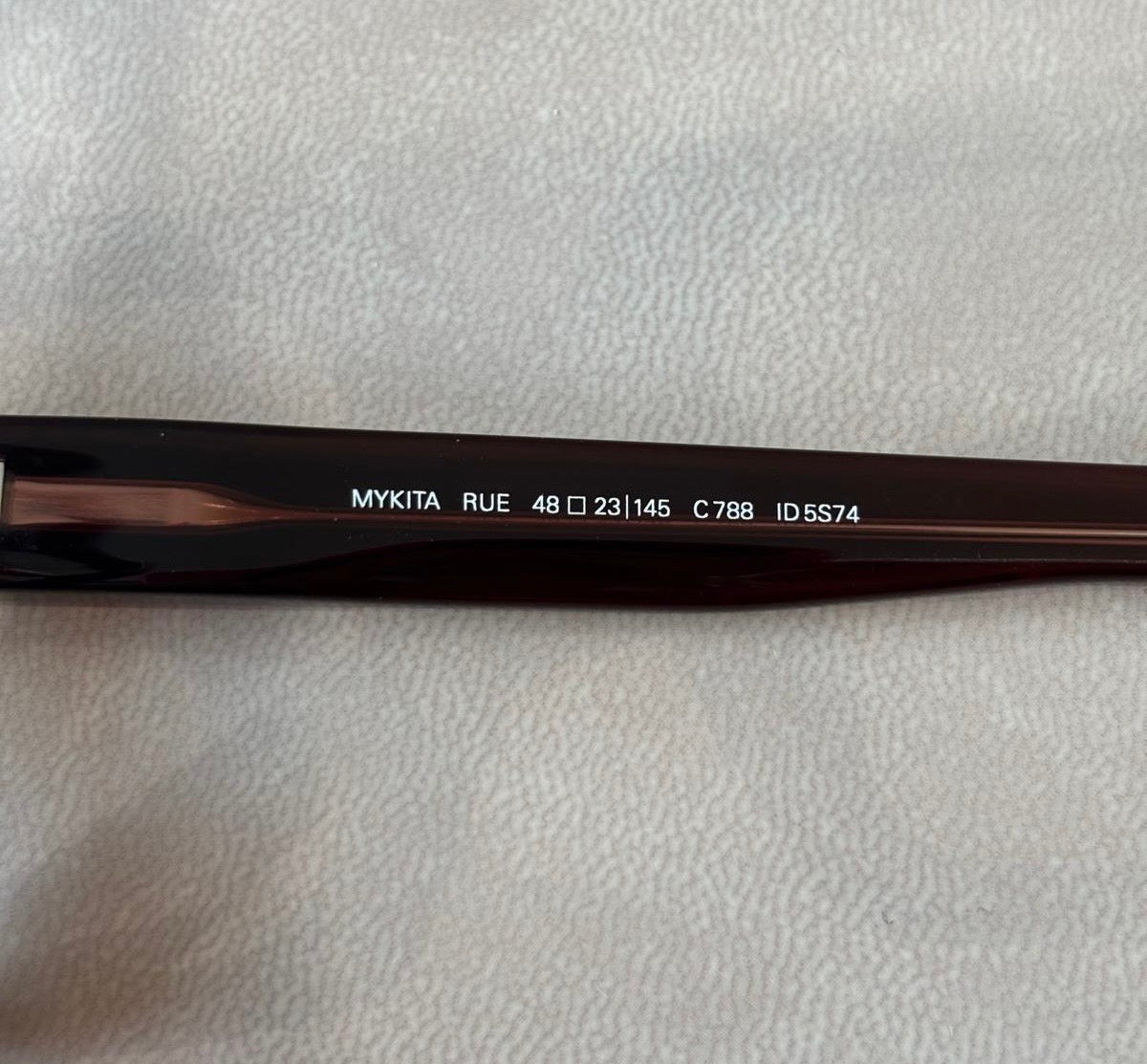 Mykita Acetate Bold RUE
- 48/23 - 788 Pine Honey