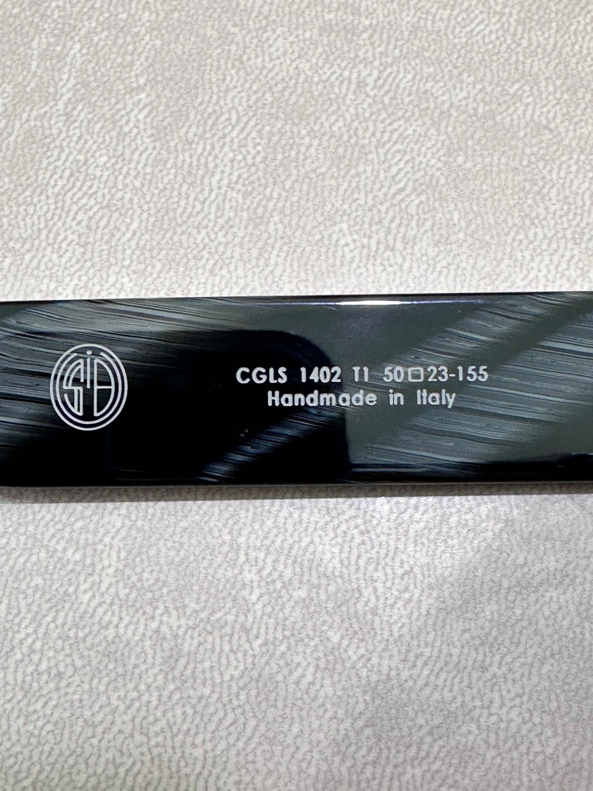 Cutler And Gross 1402 - 50/23 - T1 Obsius