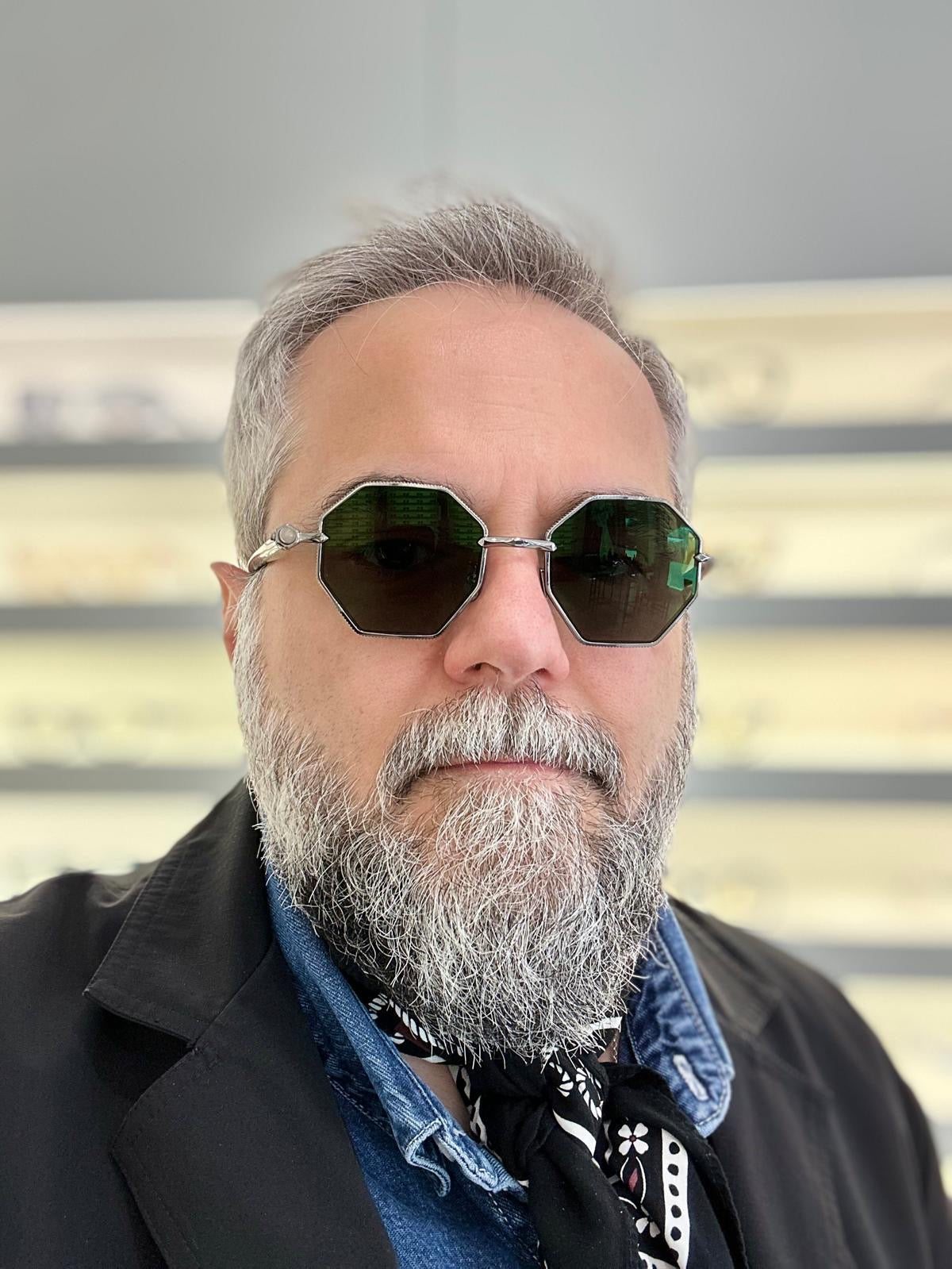 Kuboraum Berlin Maske P74 - 50/20 -  BAR Black Matte Artichoke