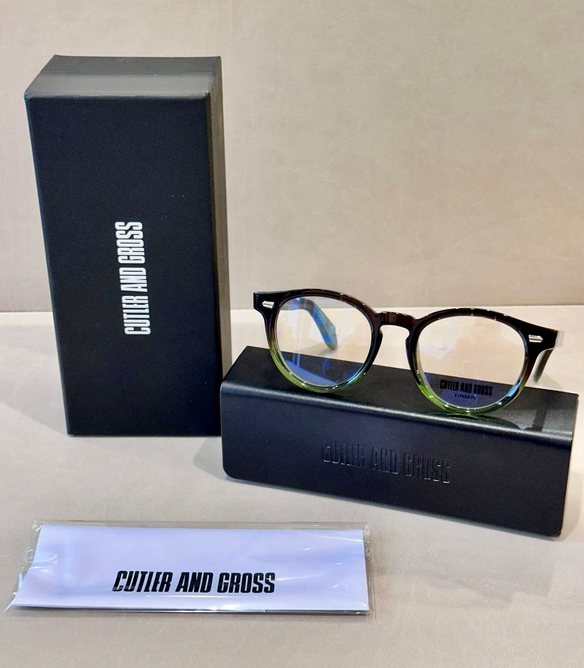 Cutler And Gross 9378 - 48/19 - 04