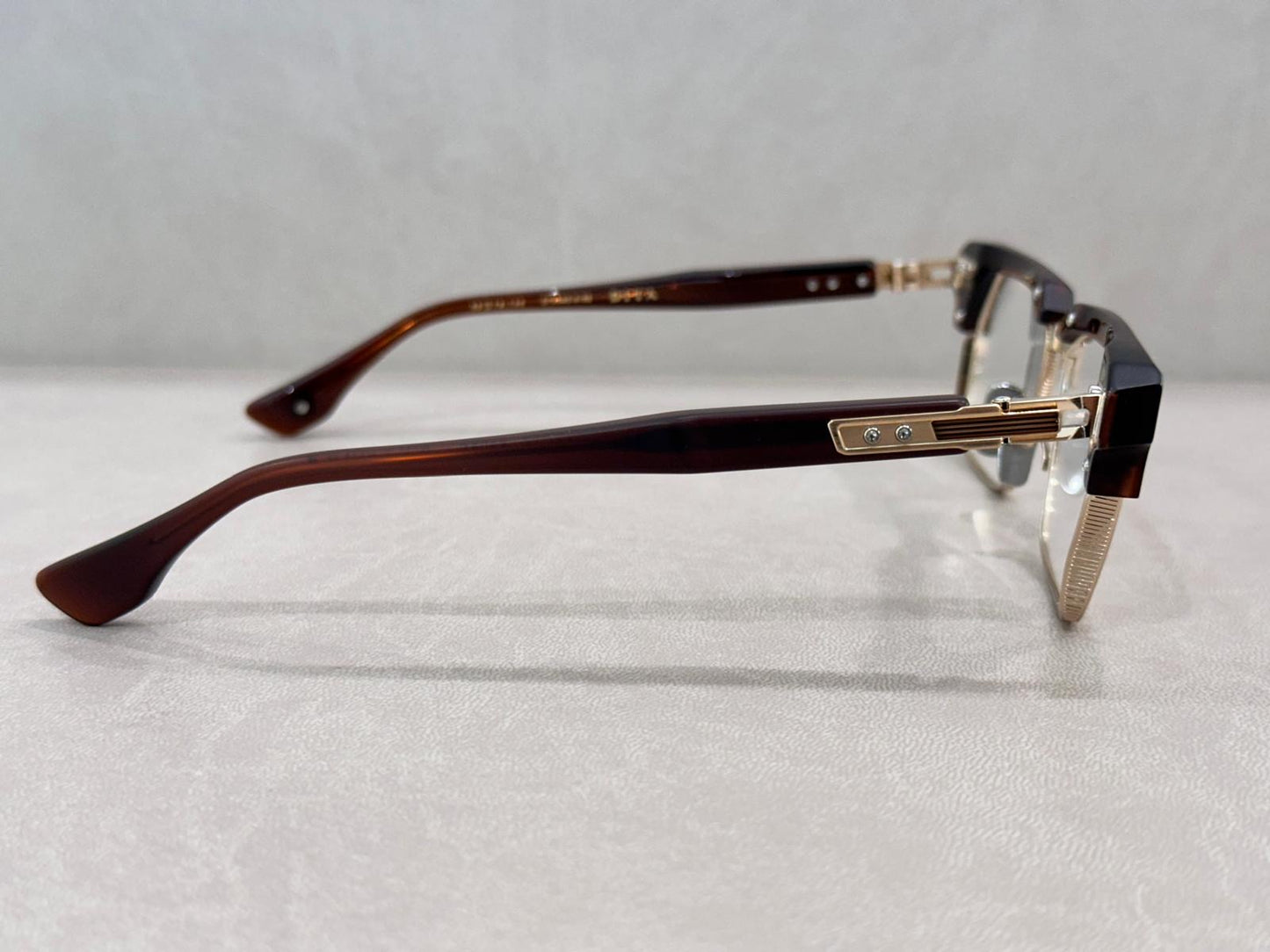 DITA STATESMAN Seven DTX443-A - 55/19 - 02 Matte Root Beer/Antique White Gold