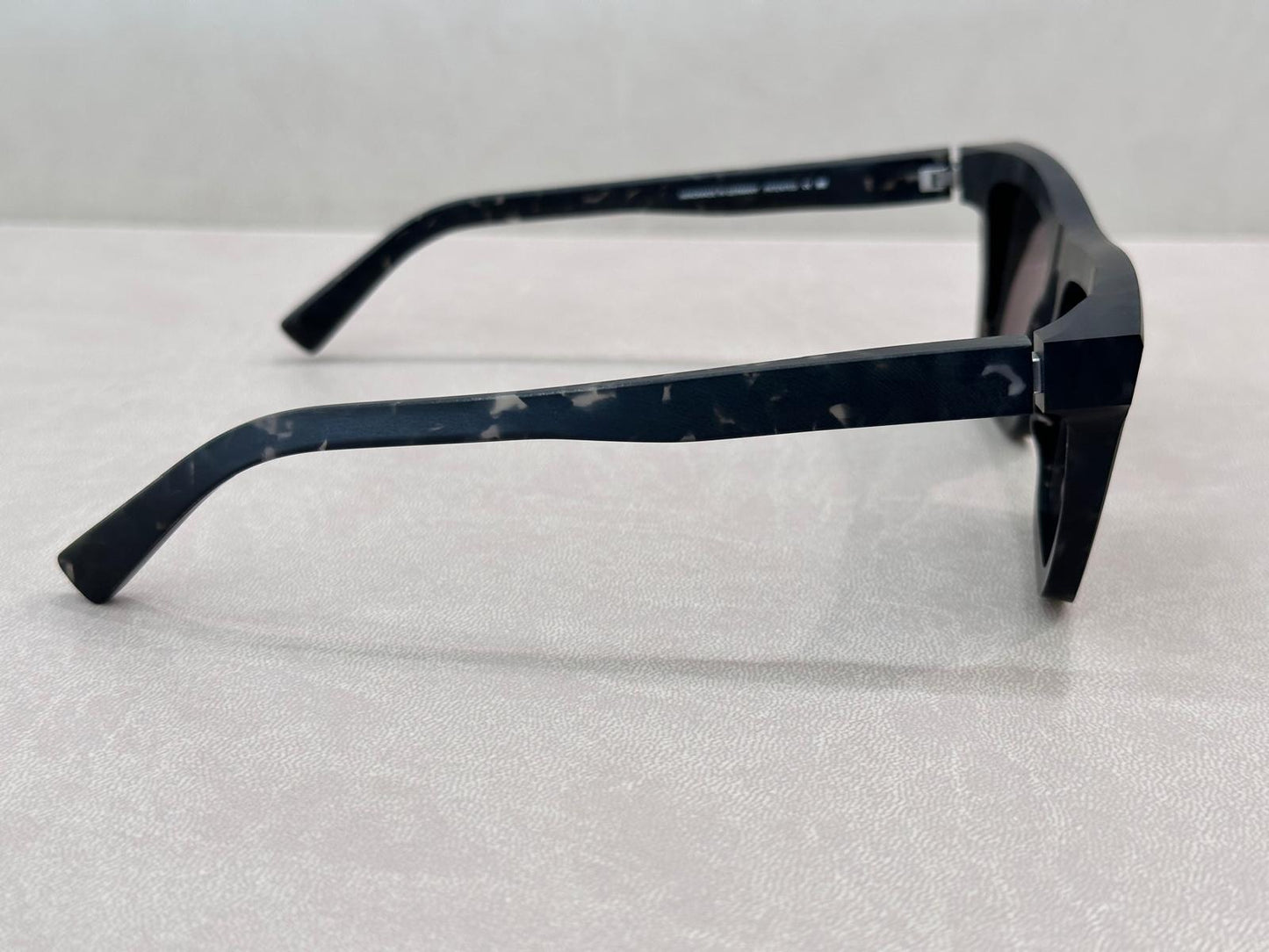 Mykita Acetate Bold LOME - 54/17 - 801 Chilled Raw Black Havana
