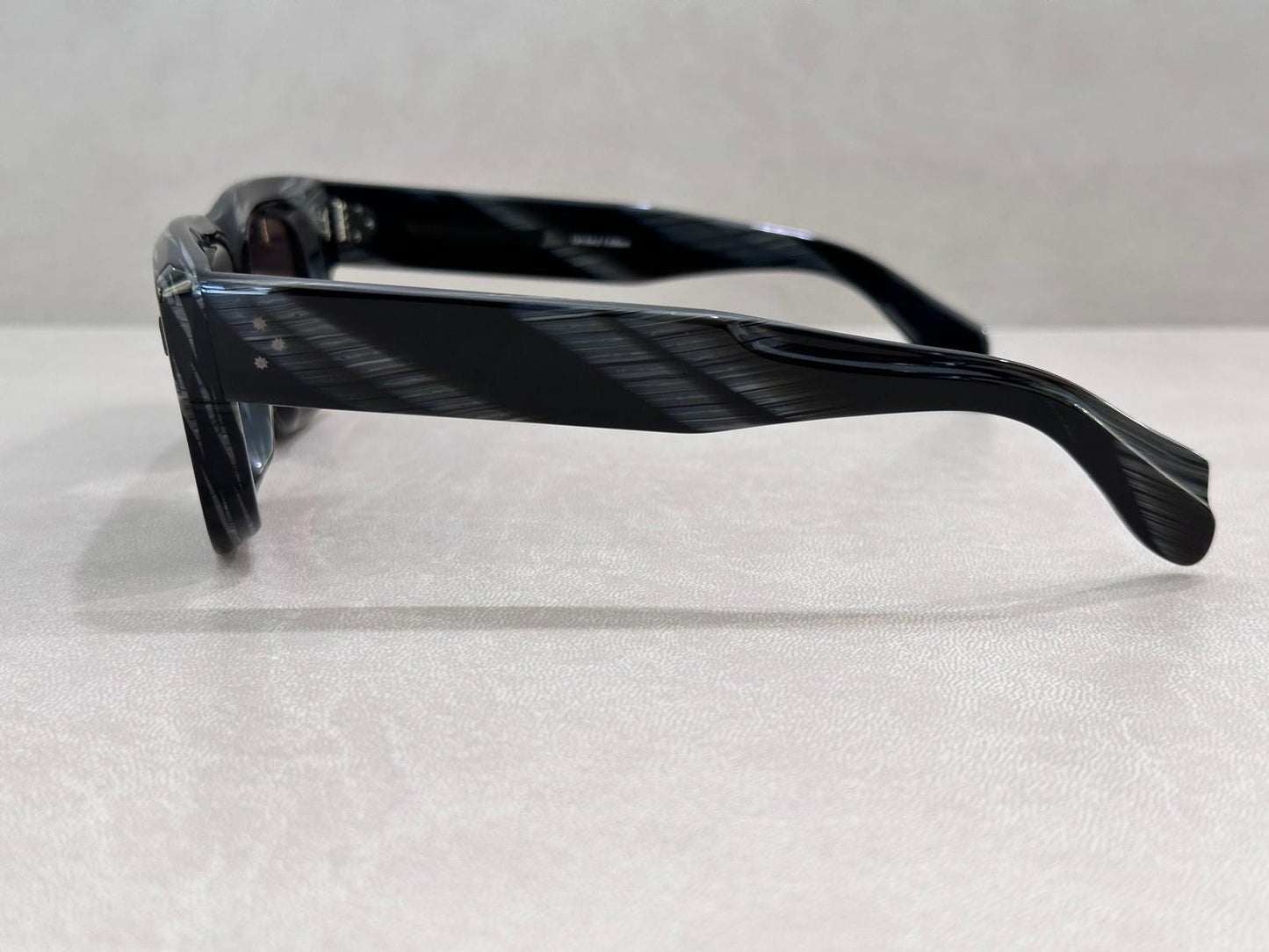 Cutler And Gross 1402 - 50/23 - T1 Obsius